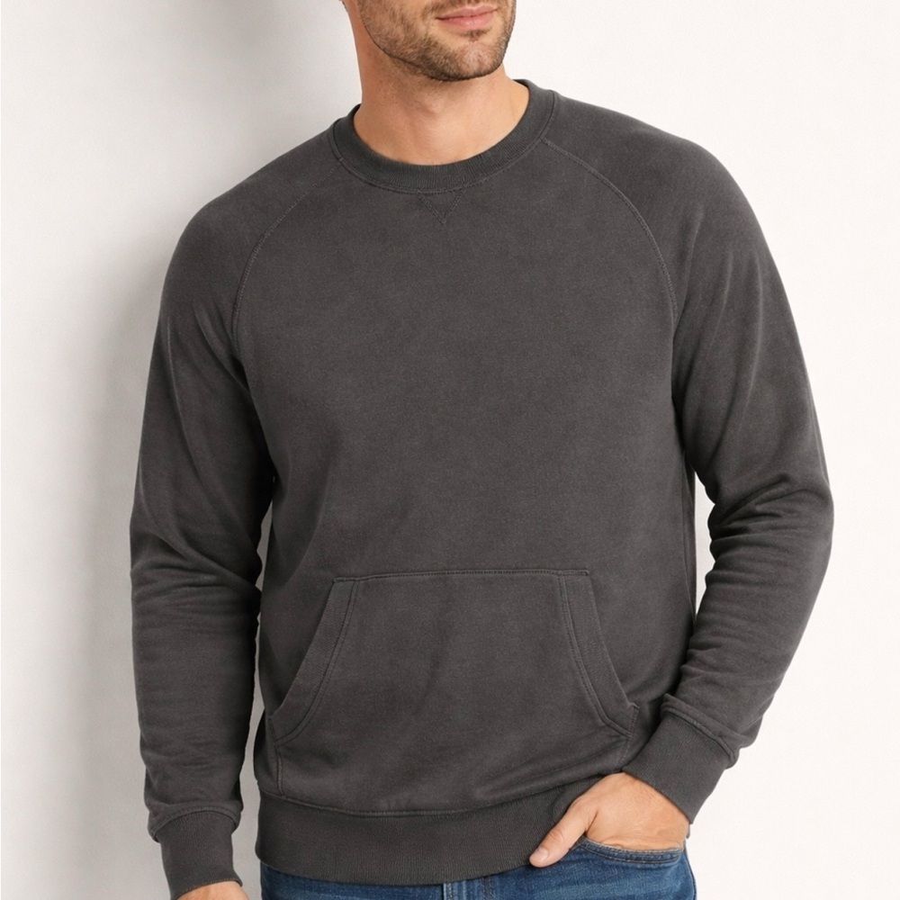 Modern Amusement Black Sweatshirt Sweater Long Sleeve Men's Medium NWT